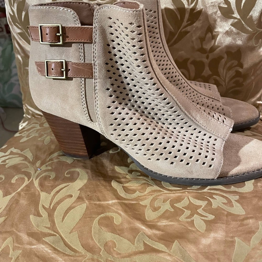 Vionic Beige Perforated Ankle Booties - image 2